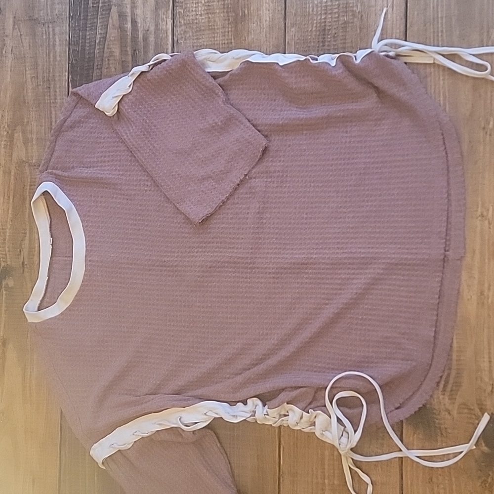 💥ANDREE by UNIT sz M mauve waffle material comfy‎ top